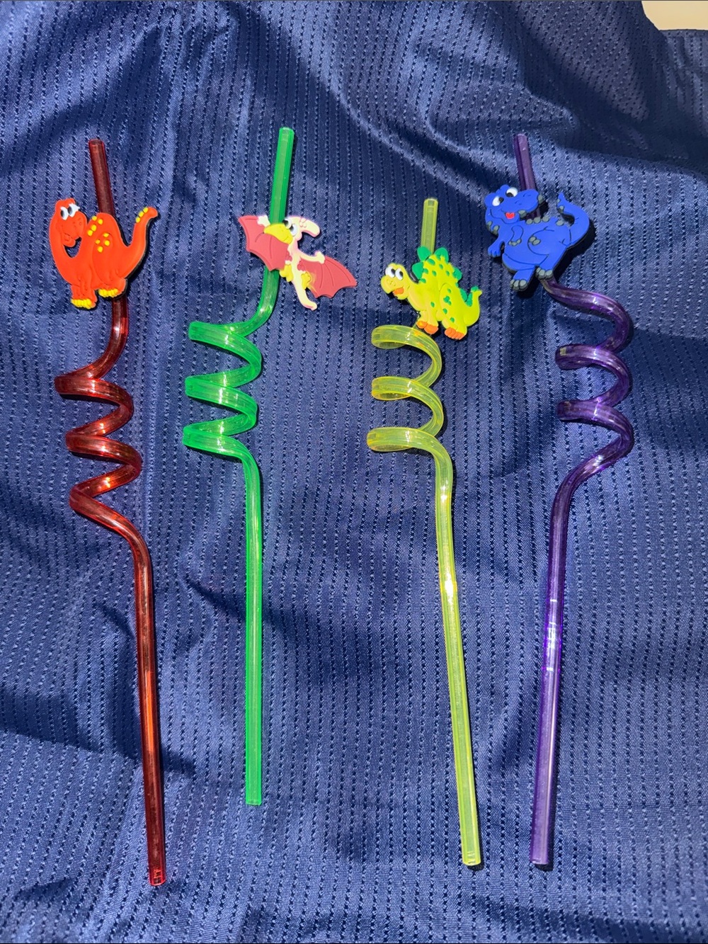 4pcs Reusable Random Colors Dinosaur Straws - Vibrant Colors, BPA-Free, NEW (CL)